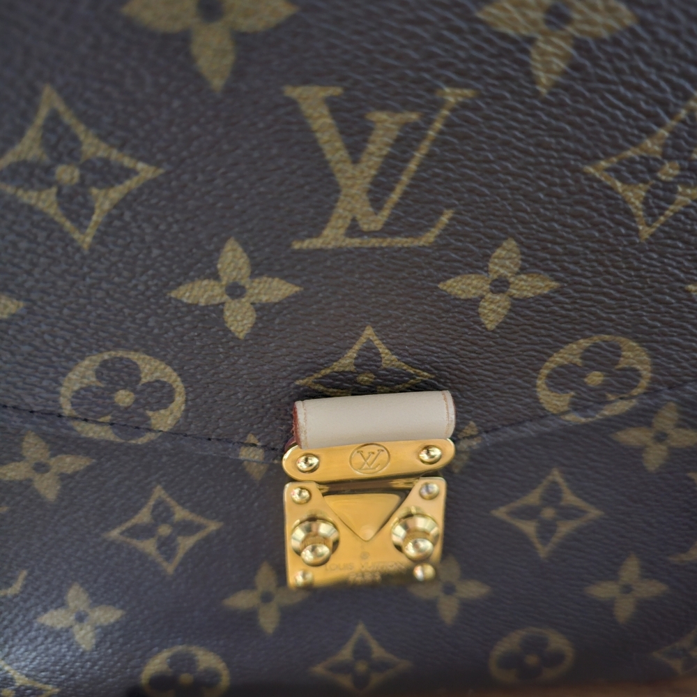 #00510-1139- Authentic Louis Vuitton Pochette Métis Monogram SR0221 - Picture 9 of 10